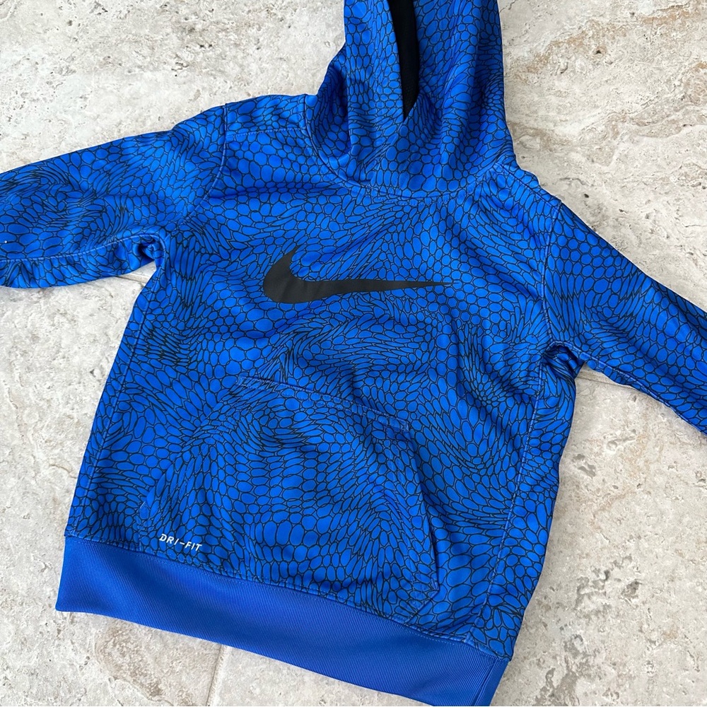 ⚡️FINAL SALE⚡️Kids New Nike Dri Fit Hoodie Size 4